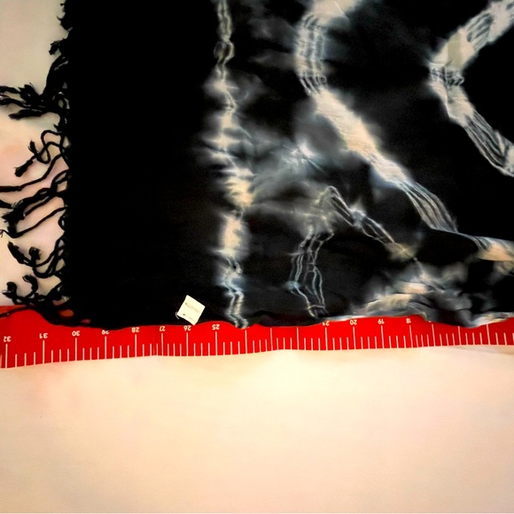 NWOT black & white tie dye scarf - 64” by 21” - Picture 2 of 4